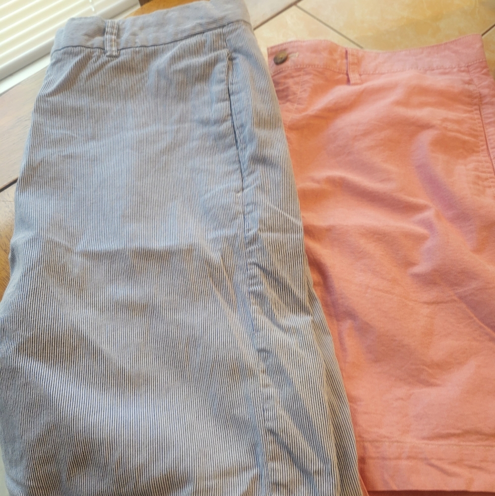 Men's shorts, GUC, size 36, Izod and Chaps